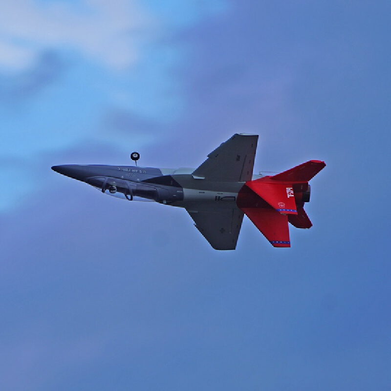 Avión de entrenamiento XFly Mo - Rc Hobby Jet reseña y precio